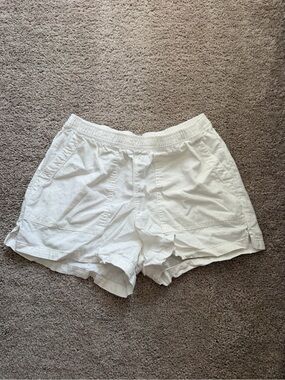 Universal Thread White Elastic-Waist Linen Shorts